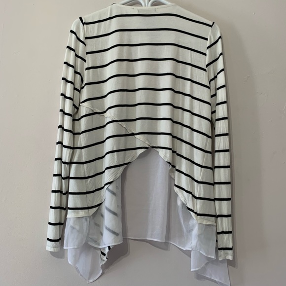 🧡3/$30 Design History White striped cardigan - Picture 3 of 6